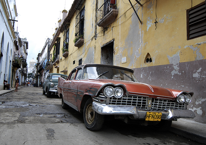 De smalle straatjes van Havana, Cuba Nomad&Villager