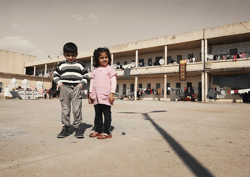 children in refugee camp Iraq Akre Irak